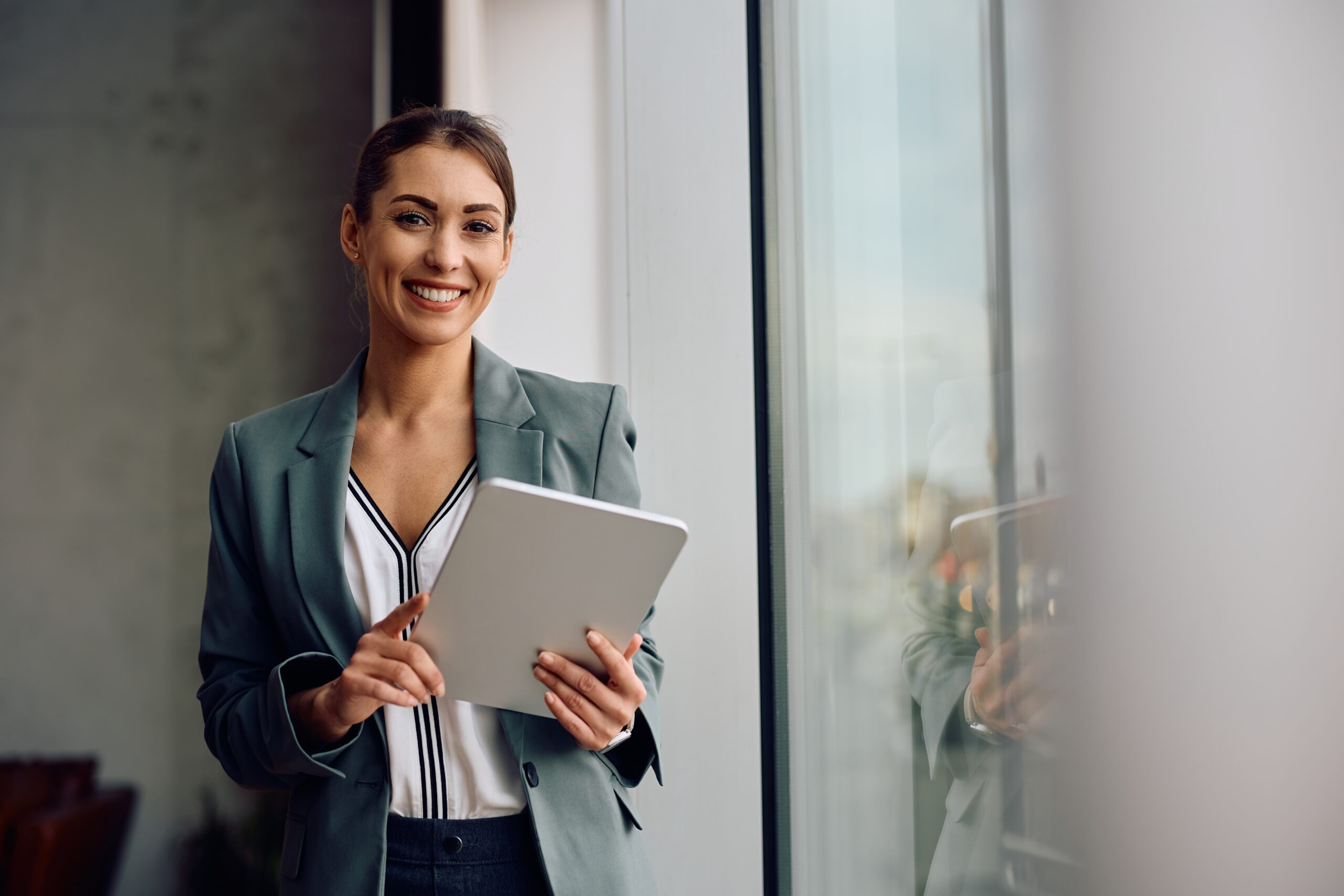 successful direct sales employee